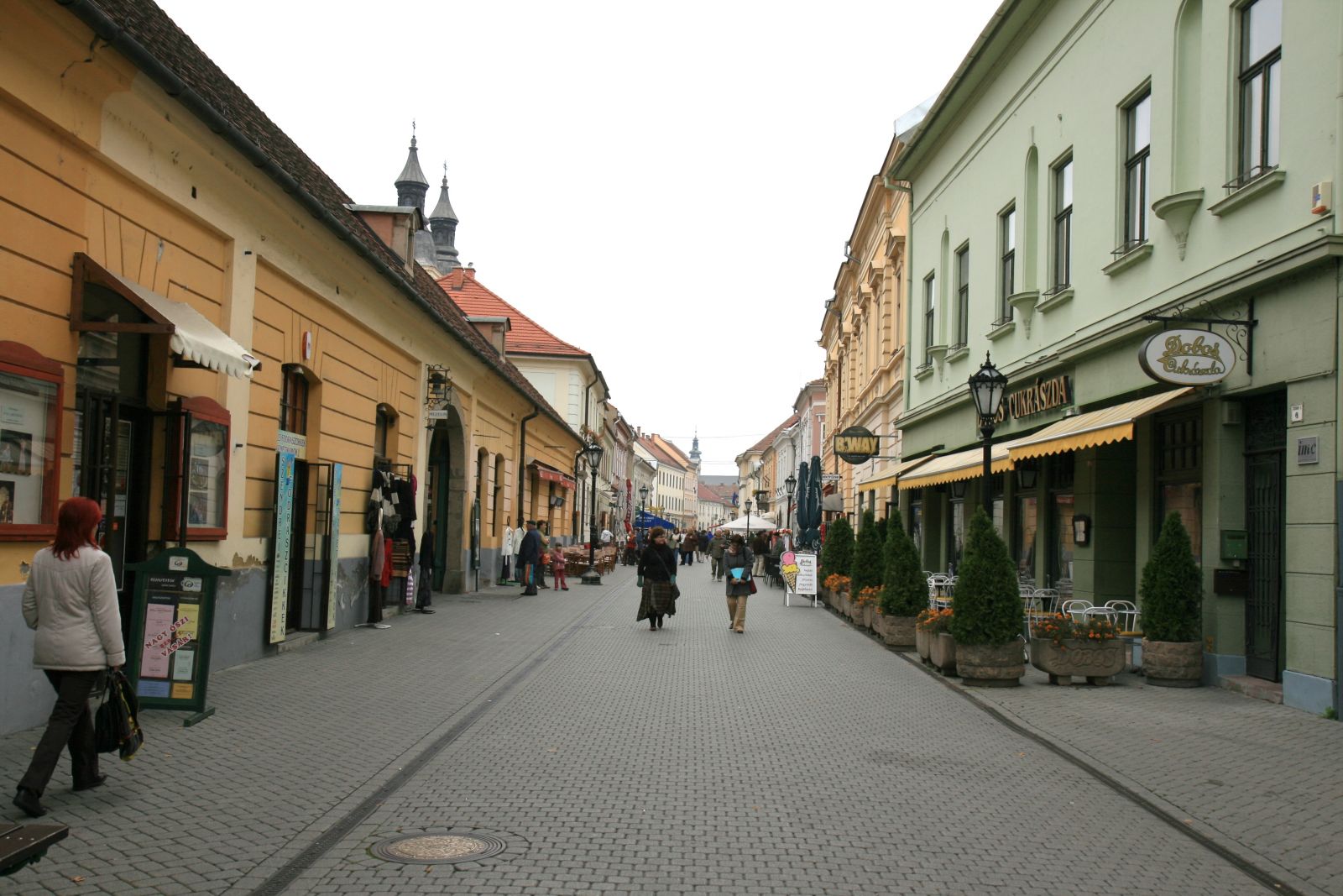 Dal főutca, Széchenyi utca, Eger